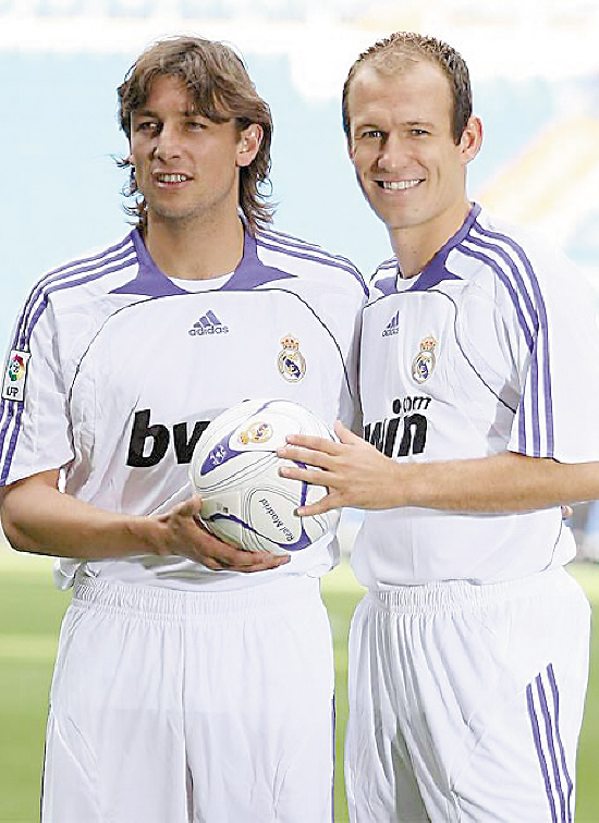 此脱颖而出 此脱颖而出