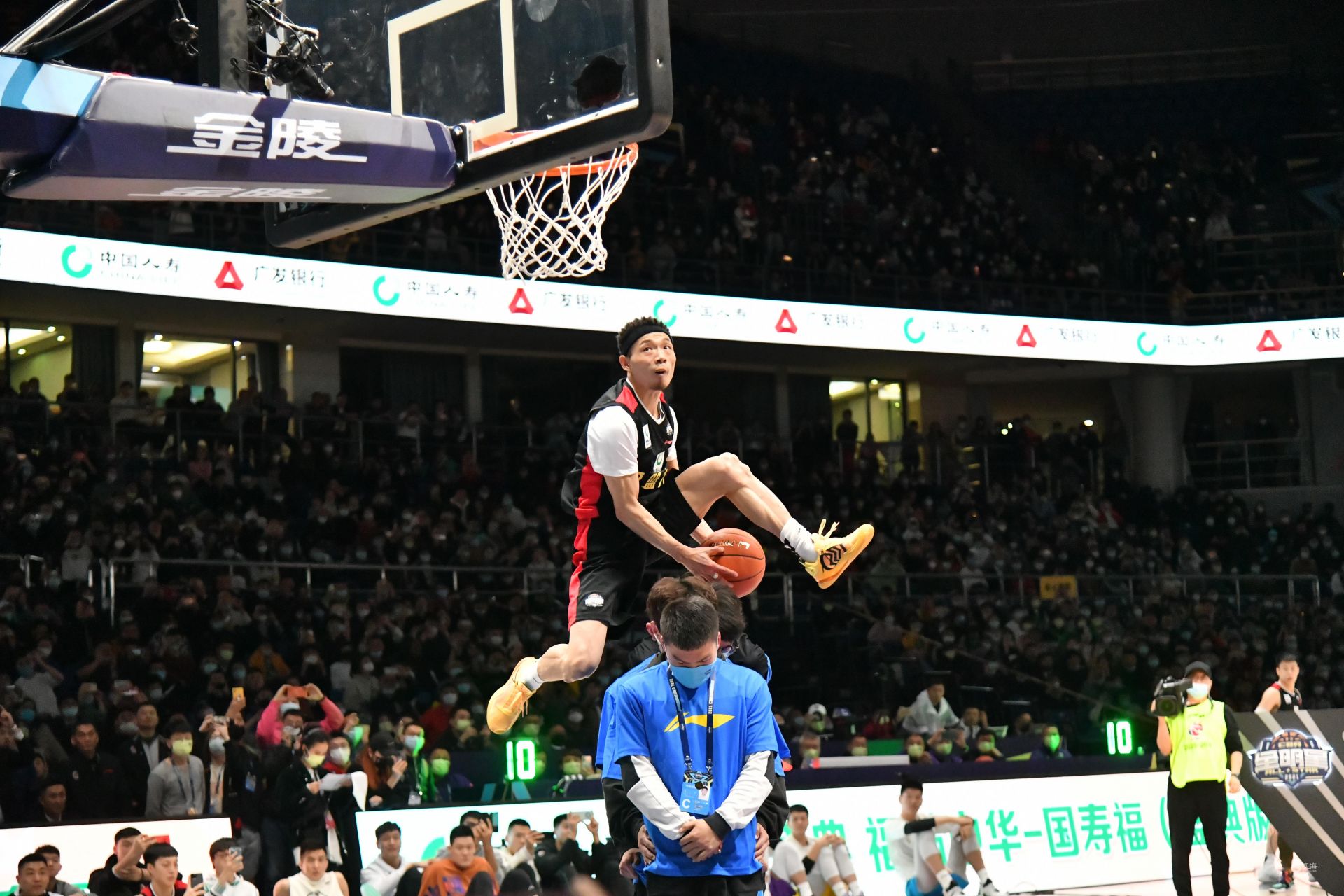 都占据优势 都占据优势