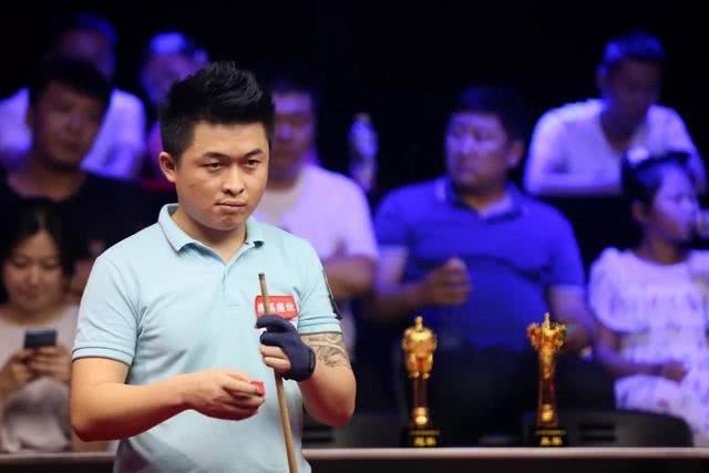 次战成平手 次战成平手