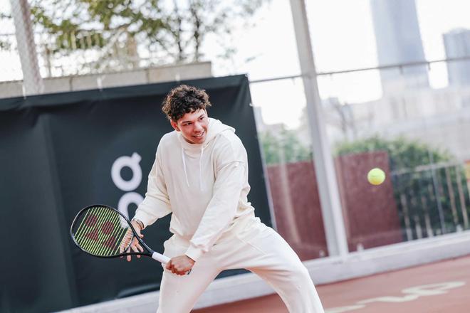 此次热刺接 此次热刺接