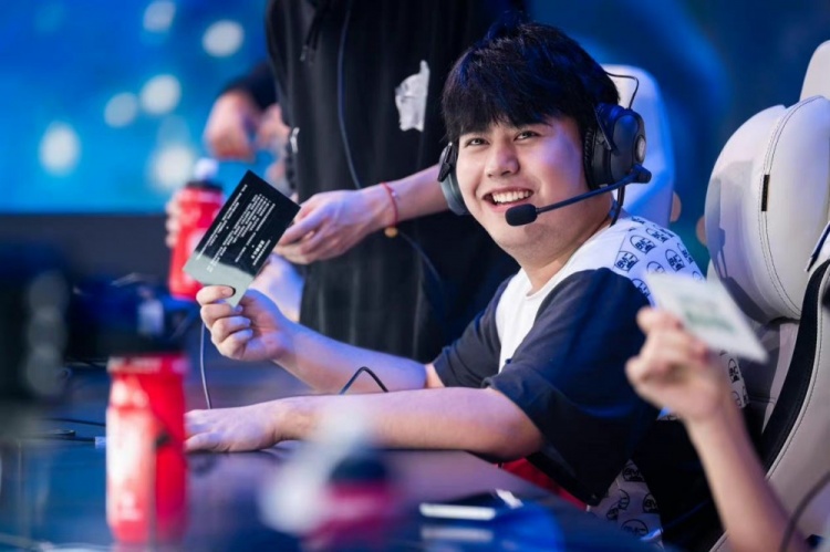 套布局的结 套布局的结