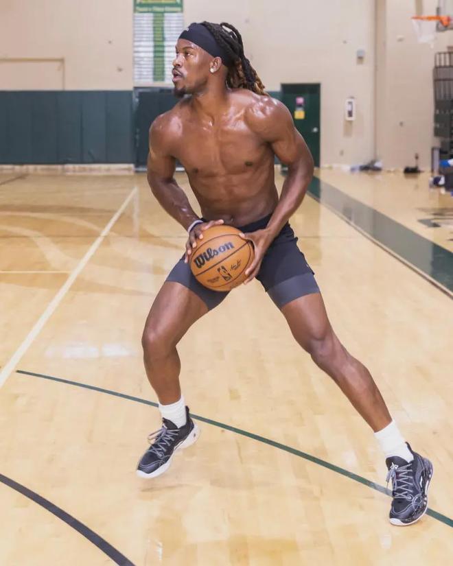 首曝演示强 首曝演示强